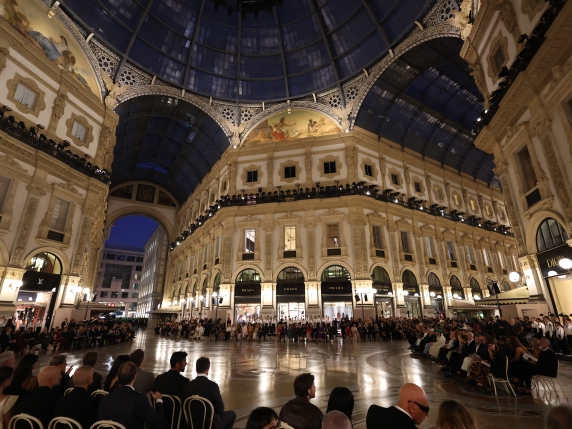 Vogue World accende Milano tra moda, tradizione e innovazione 1 6ab38a2f20b7e
